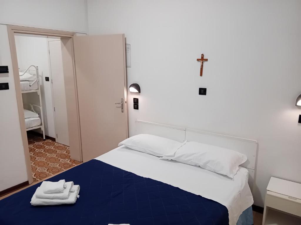 Camera Quadrupla Family