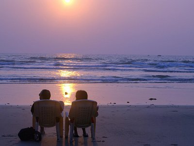 Tramonto romantico sulla spiaggia